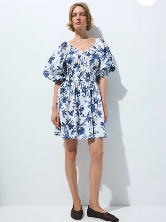 H&M Dresses & Skirts - Blue Floral Puff-Sleeve Mini Dress